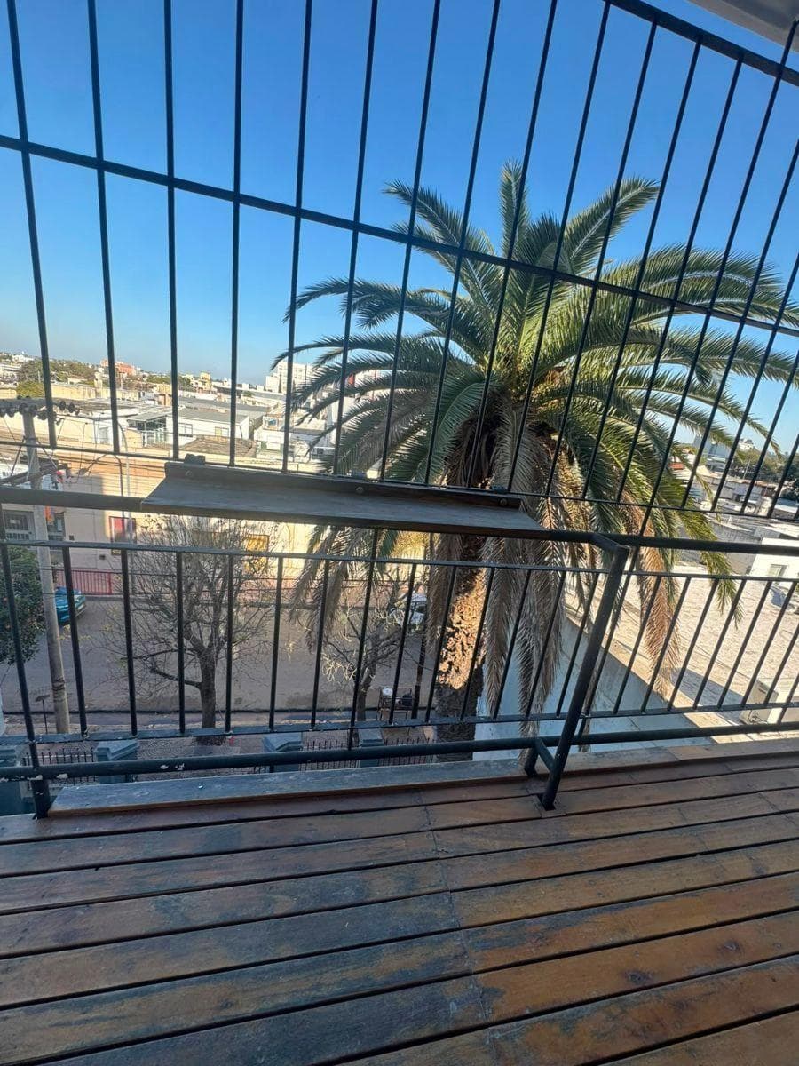 2-bedroom apartment facing the street with a balcony | General Pueyrredón | Eligible for financing