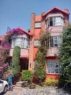 House in the Paseos Ajusco Complex in Tlalpan with 3 Bedrooms and Terraces