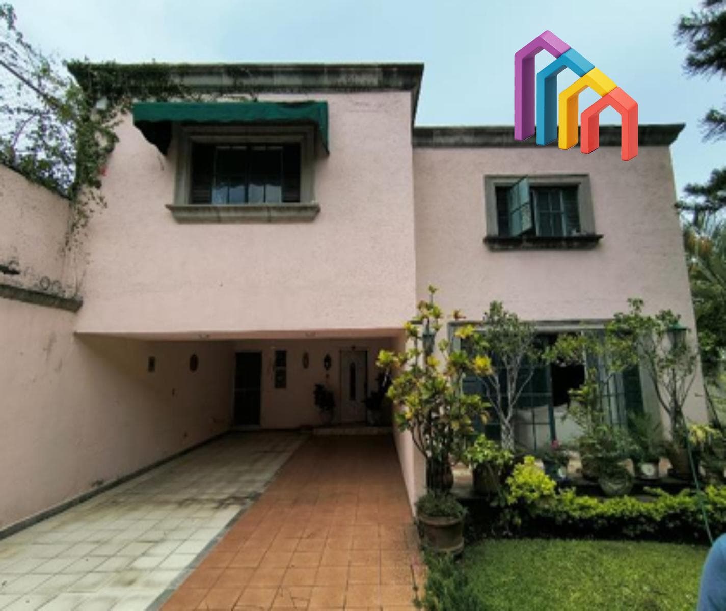 HOUSE FOR SALE IN CUERNAVACA, MORELOS