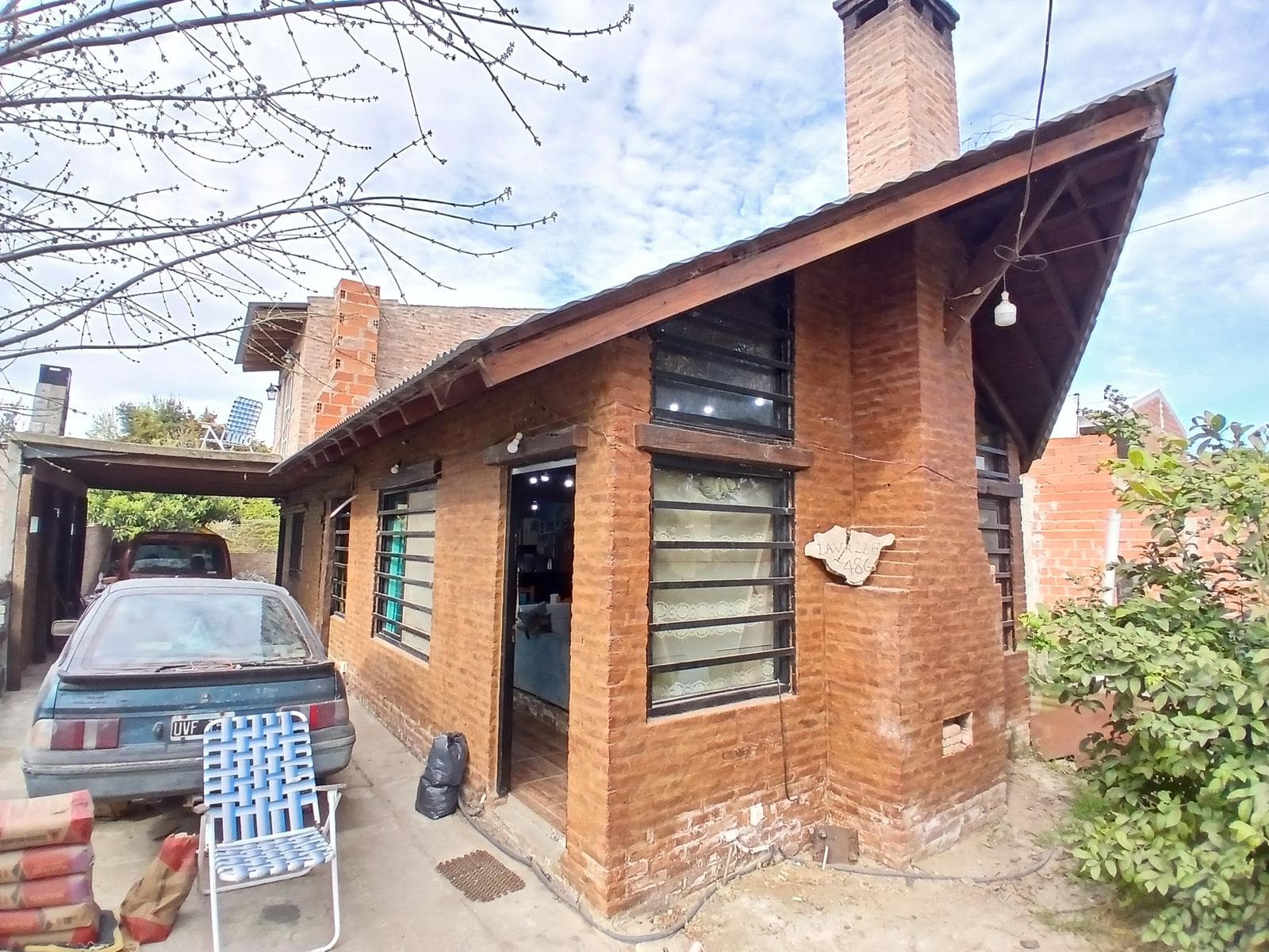 Gran Oportunidad de Casa con posibilidad de ampliación en gran zona de Domselaar, a la VENTA