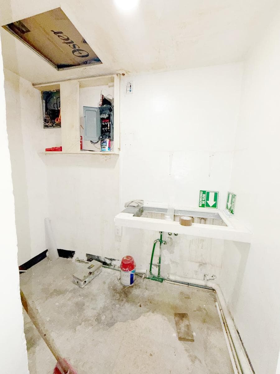 COMMERCIAL SPACE FOR RENT – NORTH ROMA