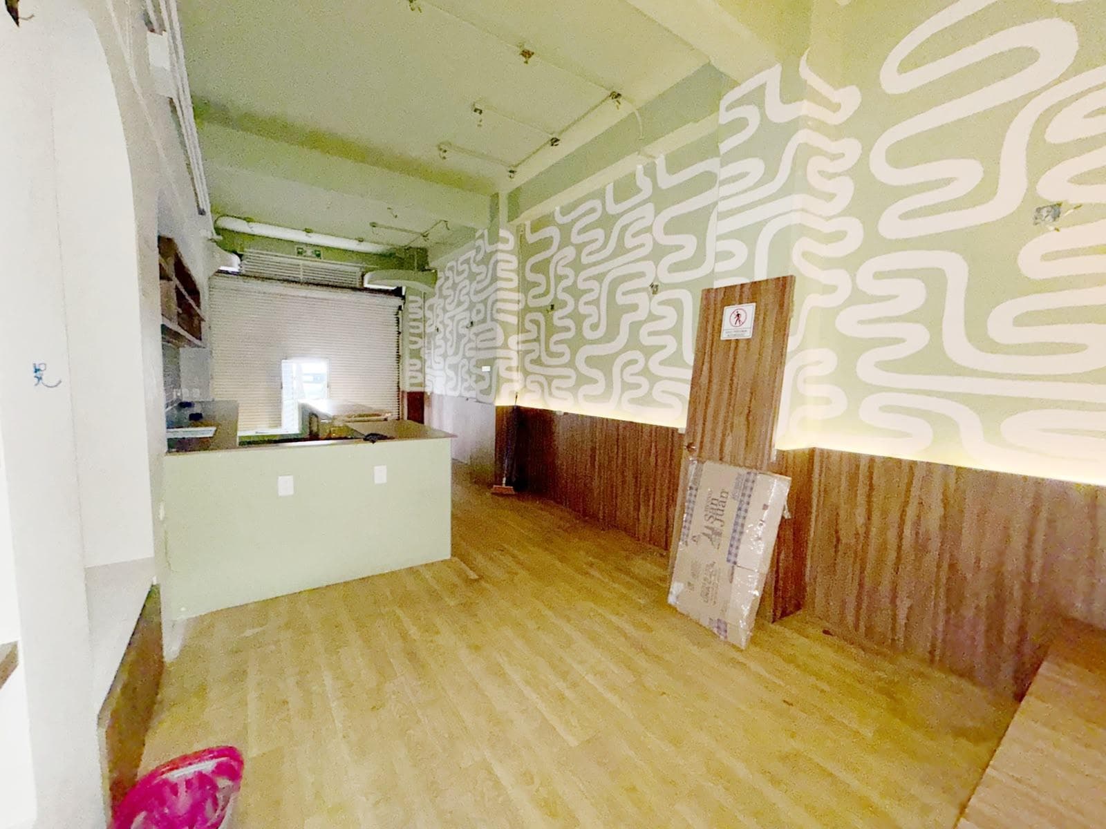 COMMERCIAL SPACE FOR RENT – NORTH ROMA