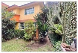 House for Sale in San Bartolo Ameyalco, 3 Bedrooms