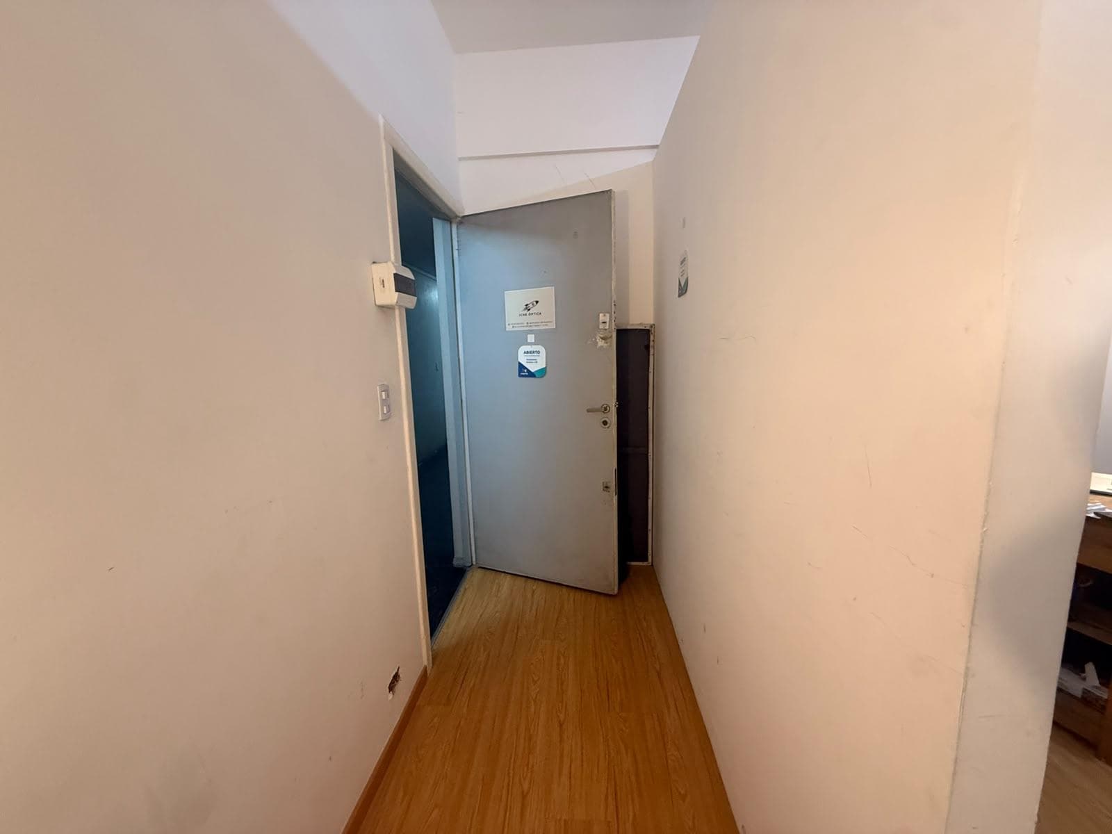 Commercial office in Balvanera on the 1st floor, credit-eligible
