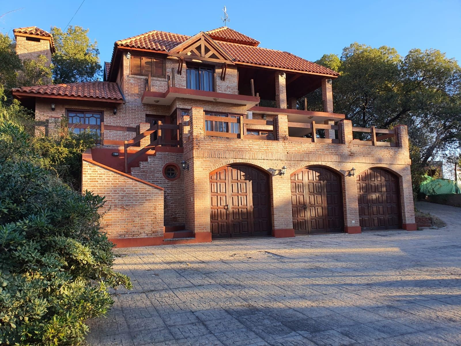 For Sale: High-End House in Merlo, San Luis
