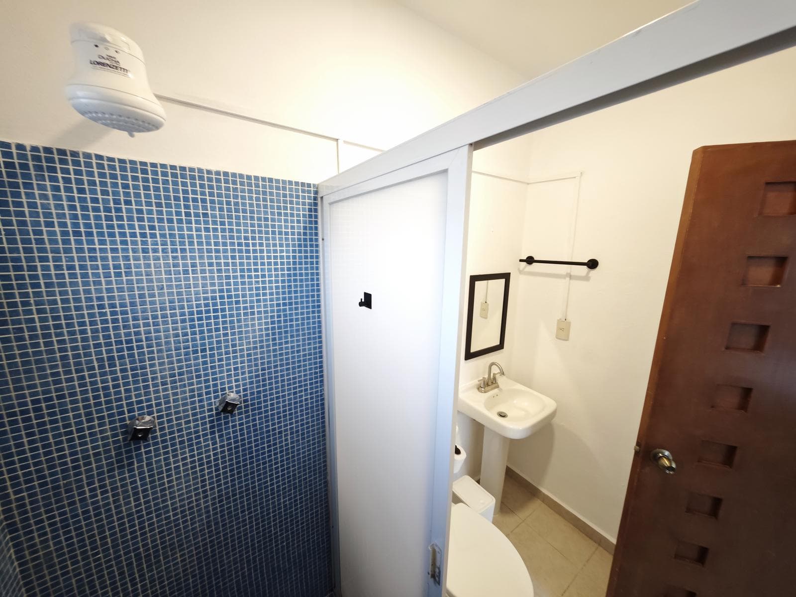 Cuarto 9/Estudio/Departamento, 1 Recámara, AMUEBLADO/EQUIPADO, Aire Acond, Calle 24, SM 96, Cancún