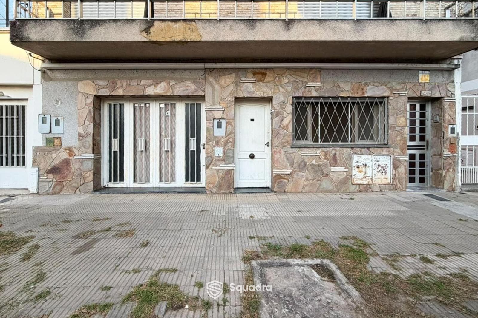 FOR SALE - 2-Bedroom House on a Main Street, with Garage - Arroyito Neighborhood, Rosario - QUALIFIES FOR A LOAN.