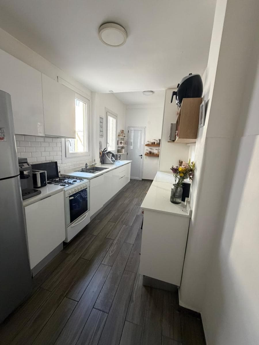 For Rent: Excellent 3-room apartment in Recoleta