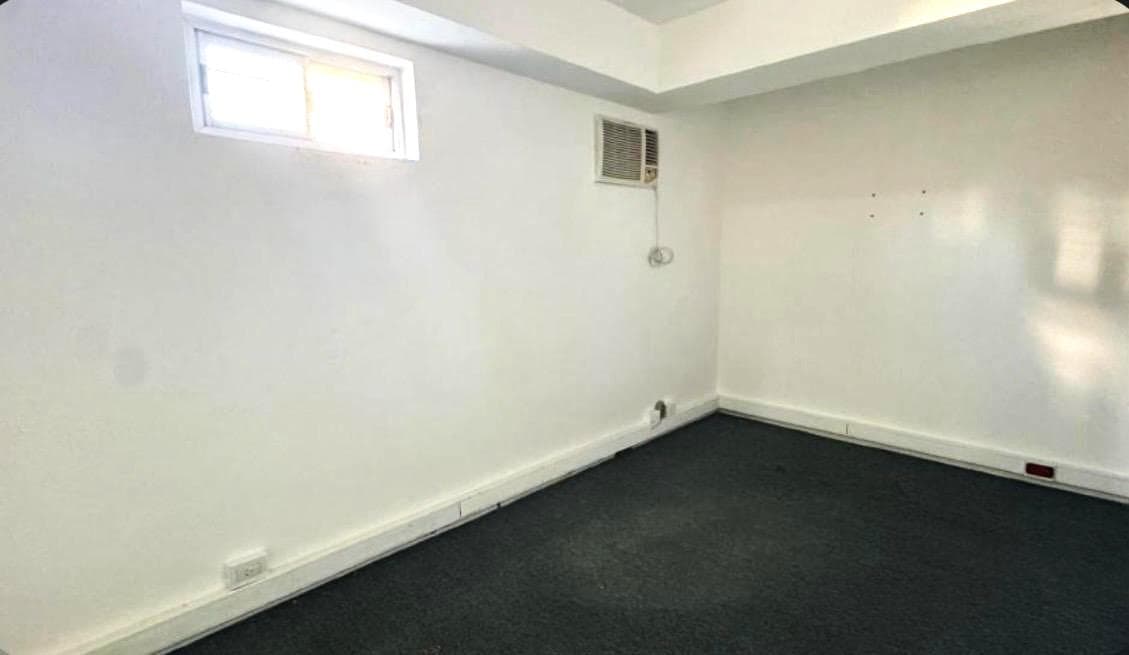 For Sale, Office, 12 Rooms, 4 Parking Spaces, Storage Room, 500 m² Total, Monserrat