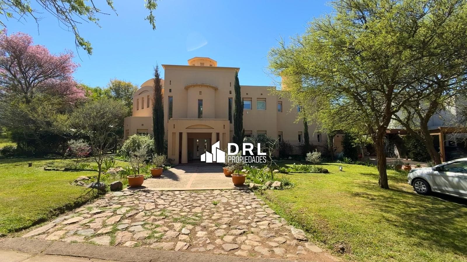 El Bosque, country. House for sale.