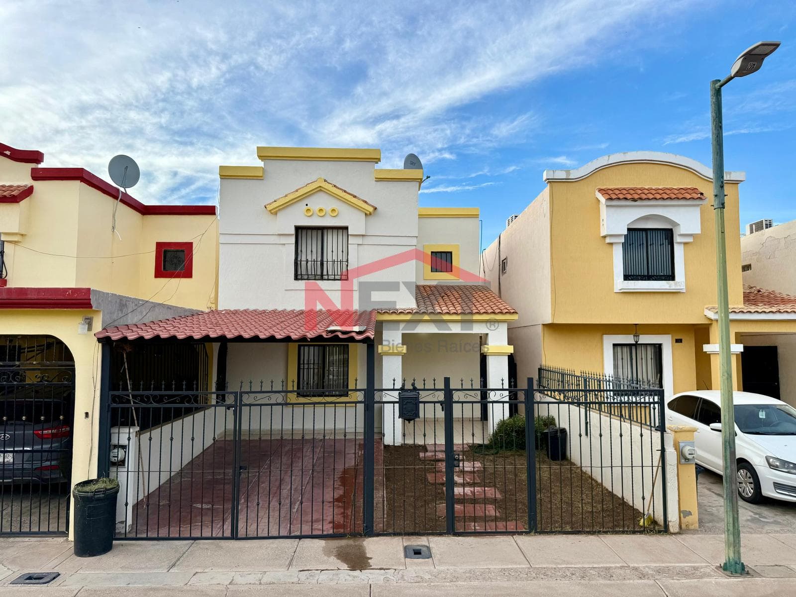 CASA EN RENTA EN MONTECARLO RESIDENCIAL
