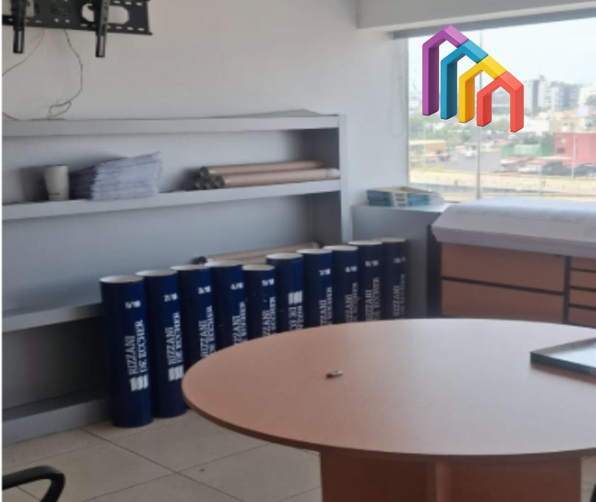 Spacious Office for Rent in Patriotismo