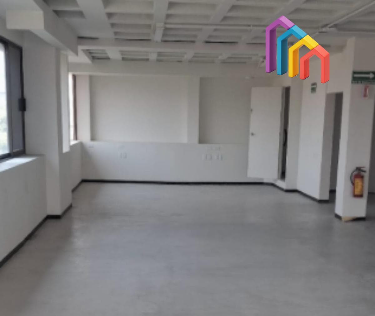 Spacious Corporate Office for Rent in Patriotismo