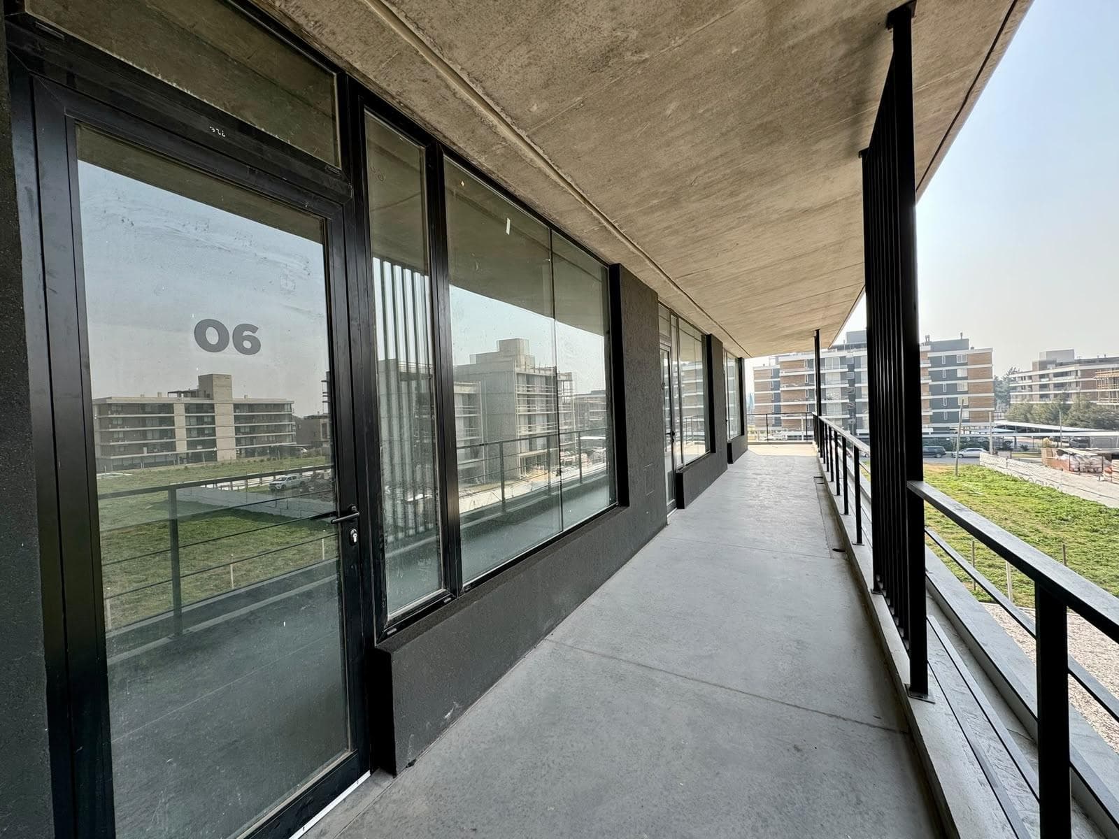 venta oficinas fisherton tierra nueva