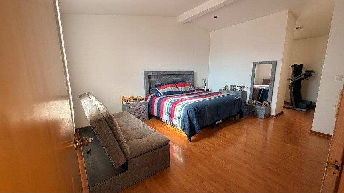 House for Sale in Lomas de San Mateo