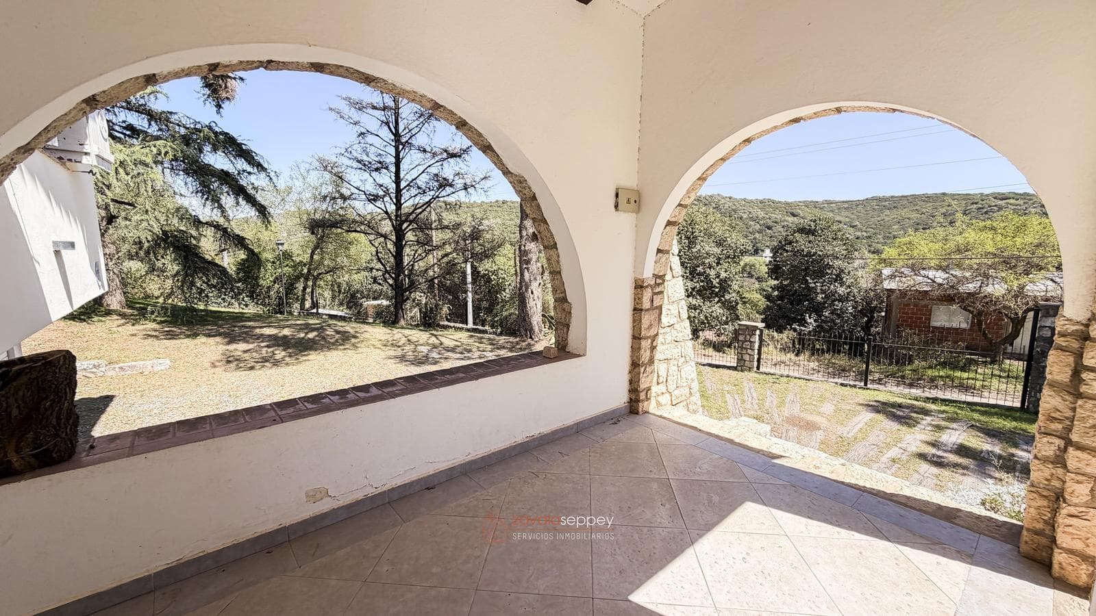 HERMOSA PROPIEDAD EN RIO CEBALLOS -1.700 M² - PILETA
