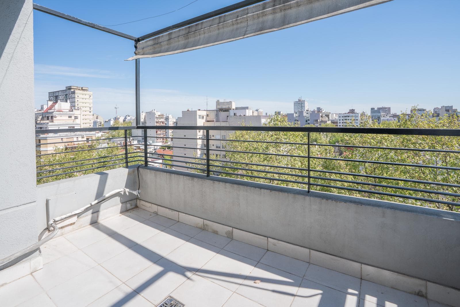 Condarco 3100 - Modern 3-bedroom duplex - Villa del Parque - Upper floor