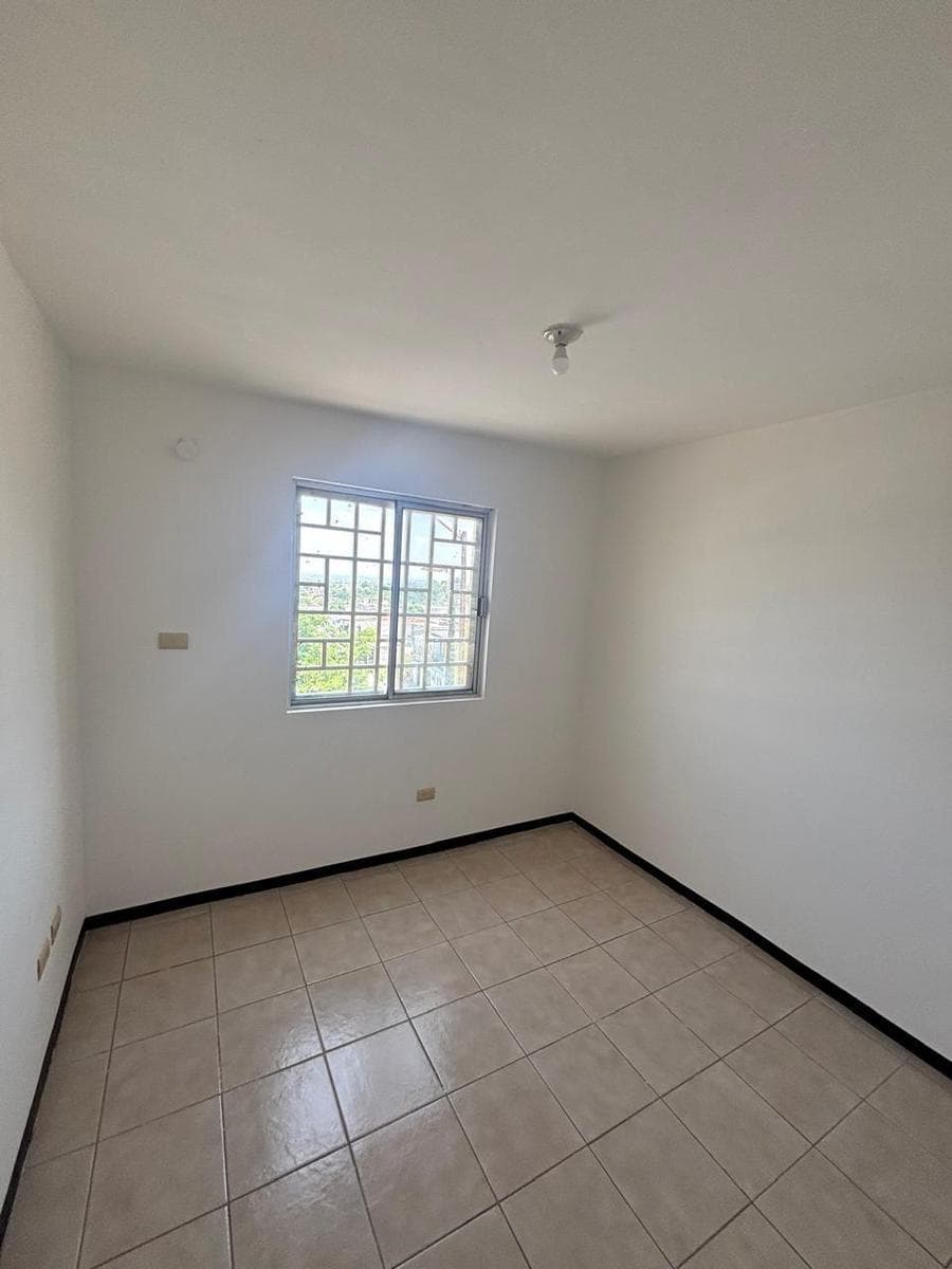 House FOR SALE IN GUADALUPE NEAR THE BBVA STADIUM