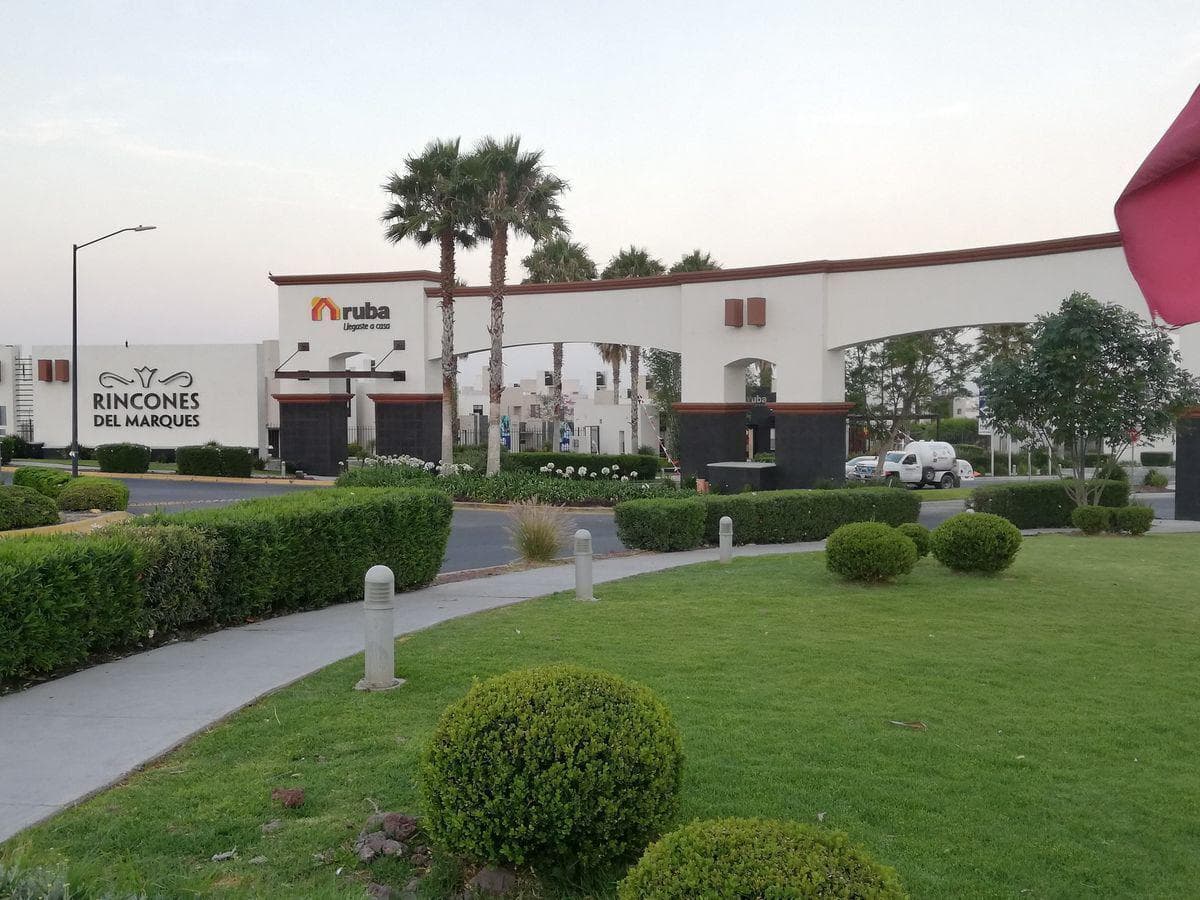 HOUSE FOR RENT IN RINCONES DEL MARQUES, QUERÉTARO
