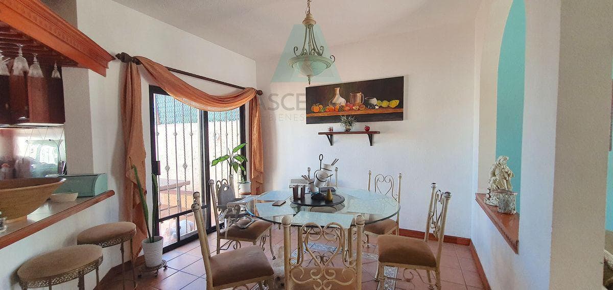 Great Deal!! House for Sale in the Barrancas Flch Residential Complex