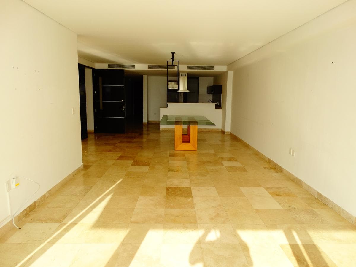 Apartment for Sale: 2 Bedrooms, 2 Storage Rooms, SKY, Av. Bonampak, Cancun