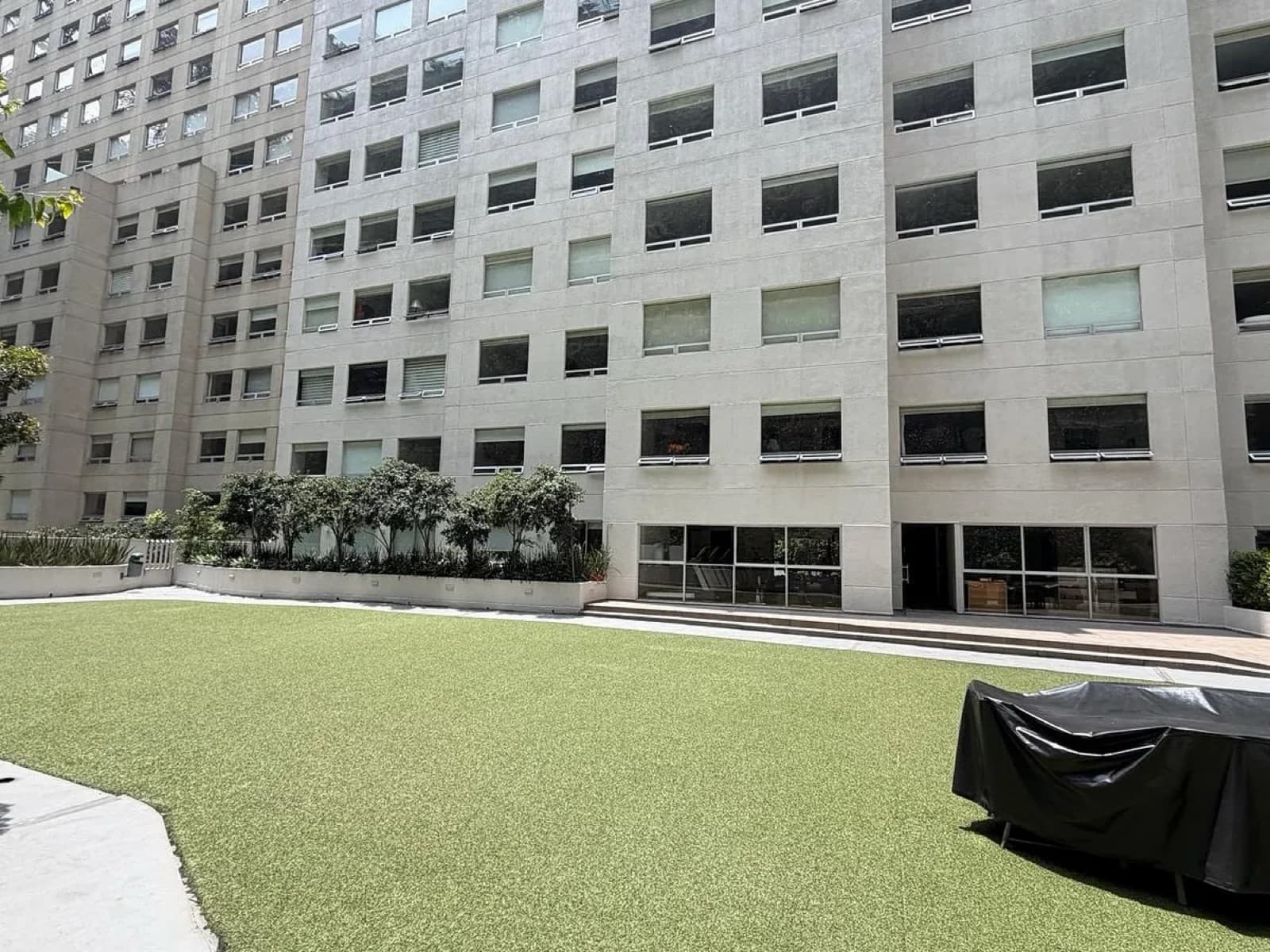 Apartment for sale in Santa Fe on Vía Santa Fe: 2 bedrooms, 2 bathrooms, amenities, security