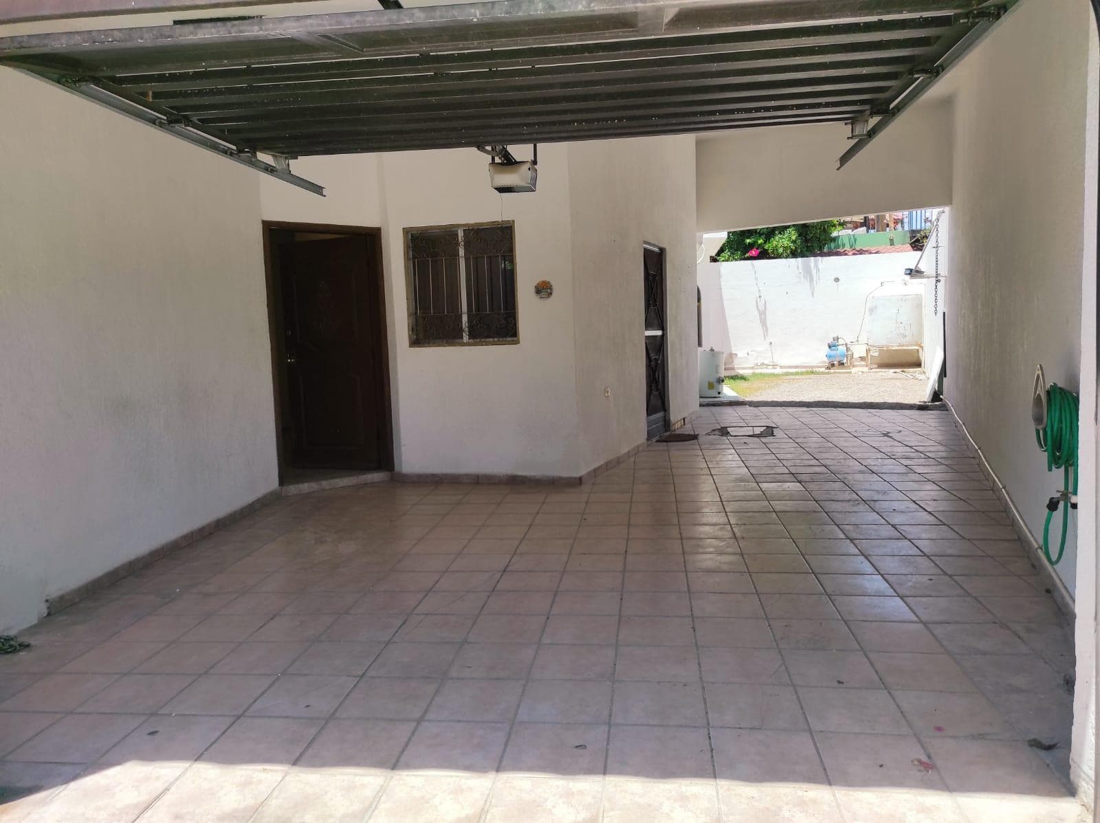 Fully furnished house for sale in a very central location in Colonia Staus, west of Hermosillo