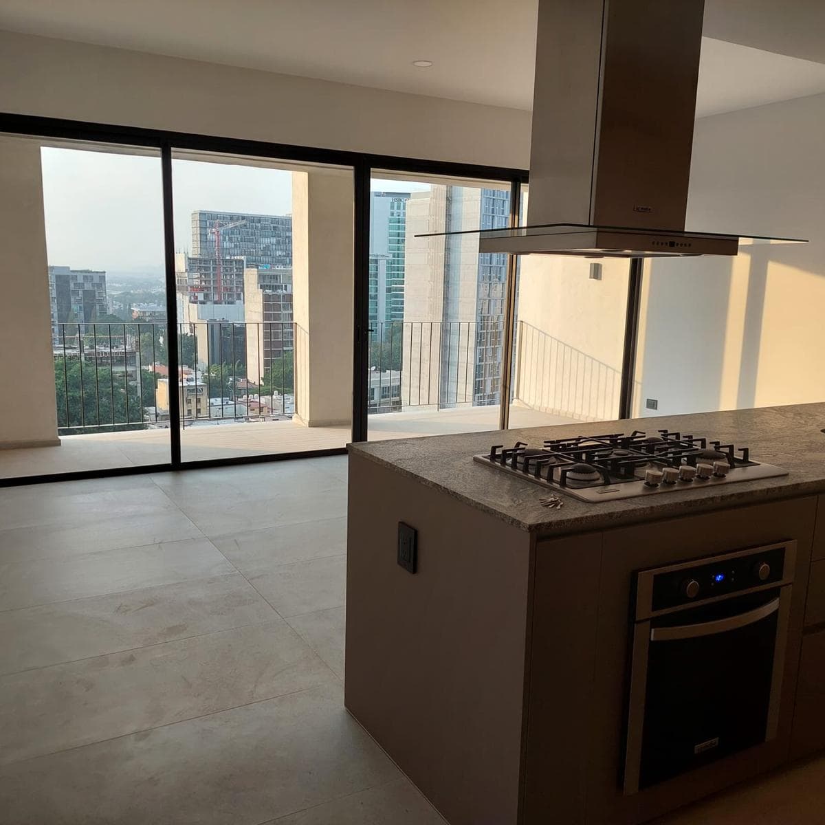 Apartment for Sale in Providencia, Livet Ottawa