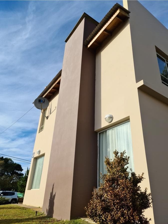 3-BEDROOM HOUSE FOR SALE - PARK AND BARBECUE AREA - COSTA DEL ESTE - READY TO MOVE IN - ATLANTIC COAST