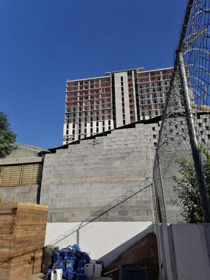 HOUSE FOR SALE IN MITRAS CENTRO