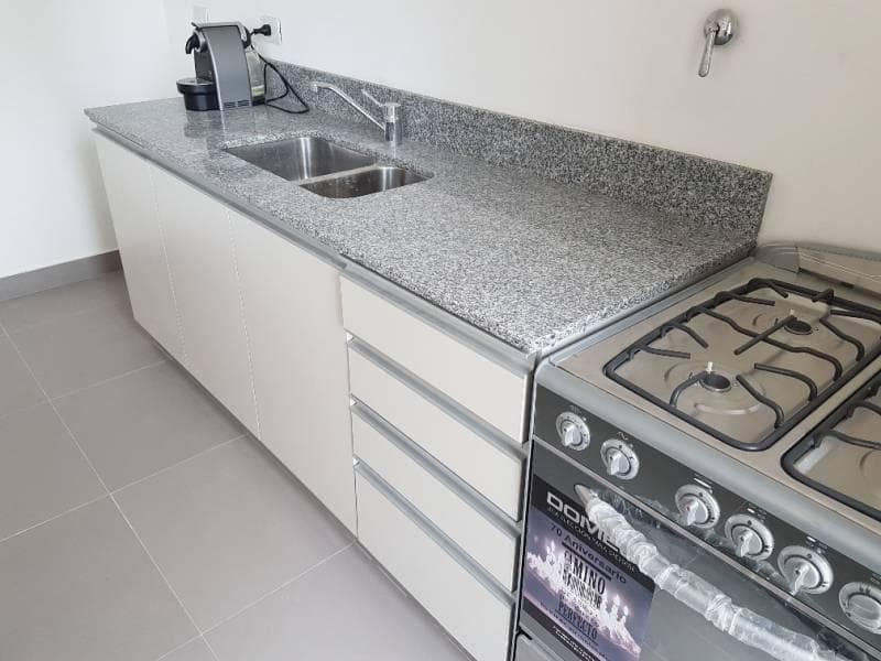 Brand-new 1- or 2-bedroom apartment - SUITABLE FOR PROFESSIONAL USE - Caamaño