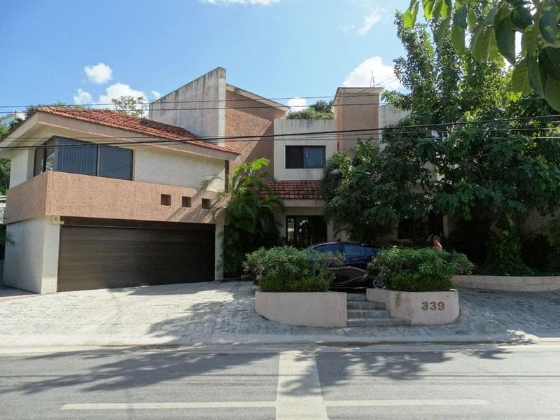 Furnished House for Sale, 3 Bedrooms, Resurgimiento Avenue, Campeche,