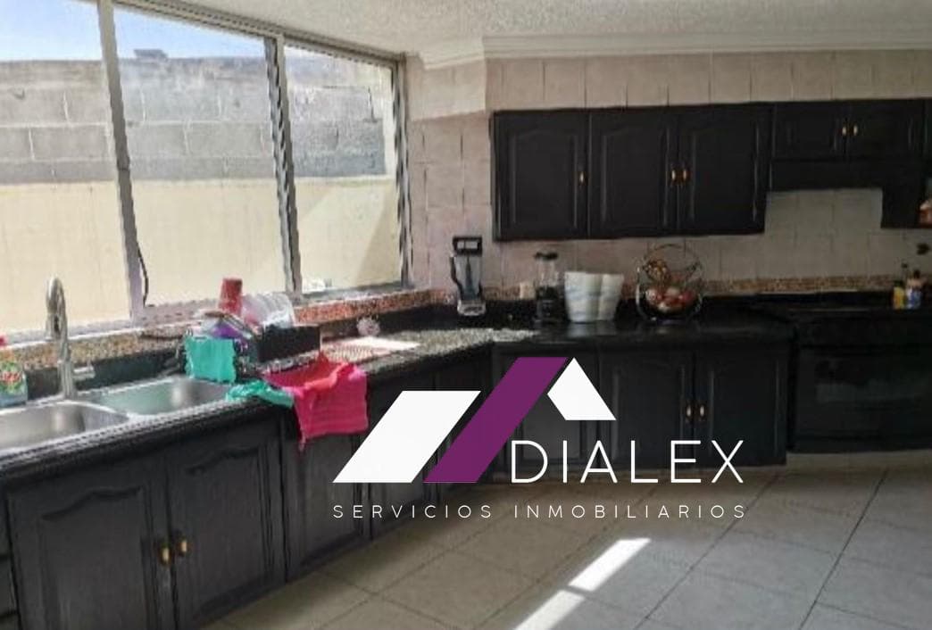 House for SALE or RENT, 623 m2 - COL. CONTRY in Monterrey, Nuevo León