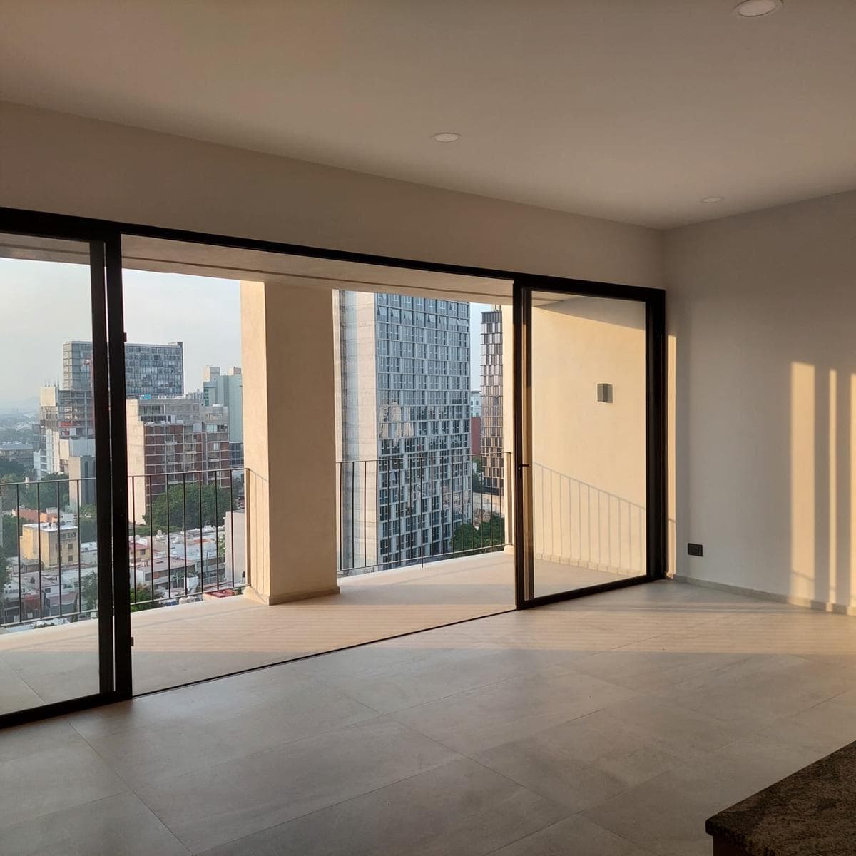 Apartment for Sale in Providencia, Livet Ottawa