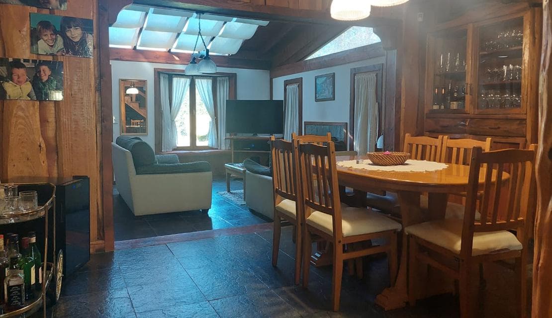 FOR SALE – 160-square-meter house on a 650-square-meter lot in a townhouse complex, Villa la Angostura