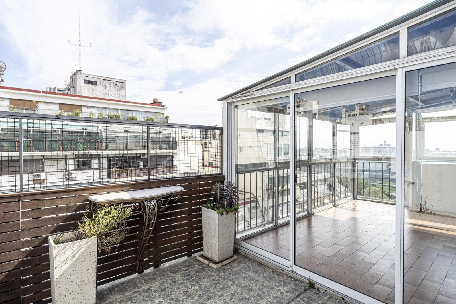 Apartment | For Sale | Recoleta | 4 rooms | Parking Space