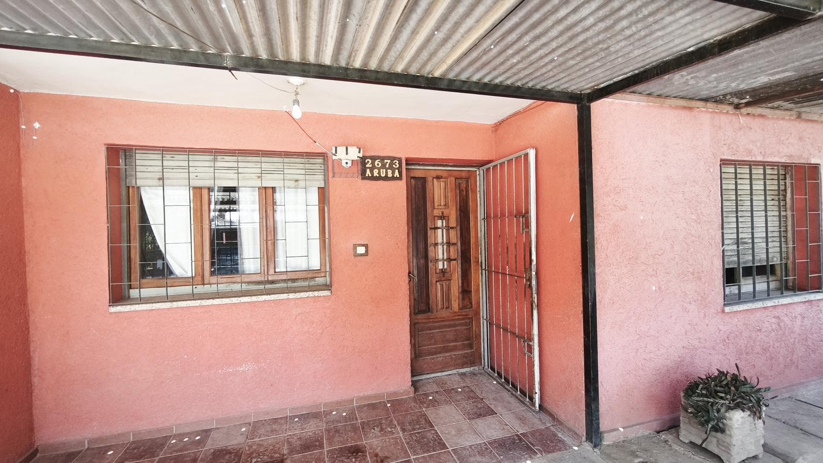 HOUSE + APARTMENT FOR SALE