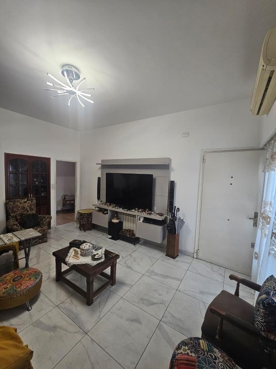 Venta Casa 5 ambientes APTO CRÉDITO en Versalles