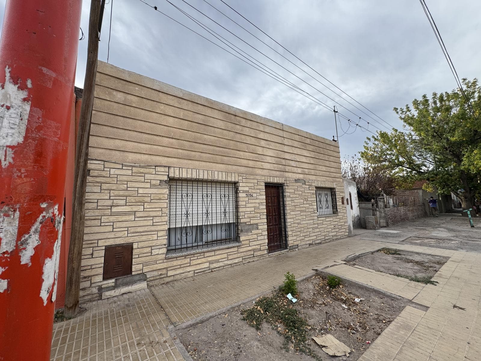 House with an apartment in Cipolletti