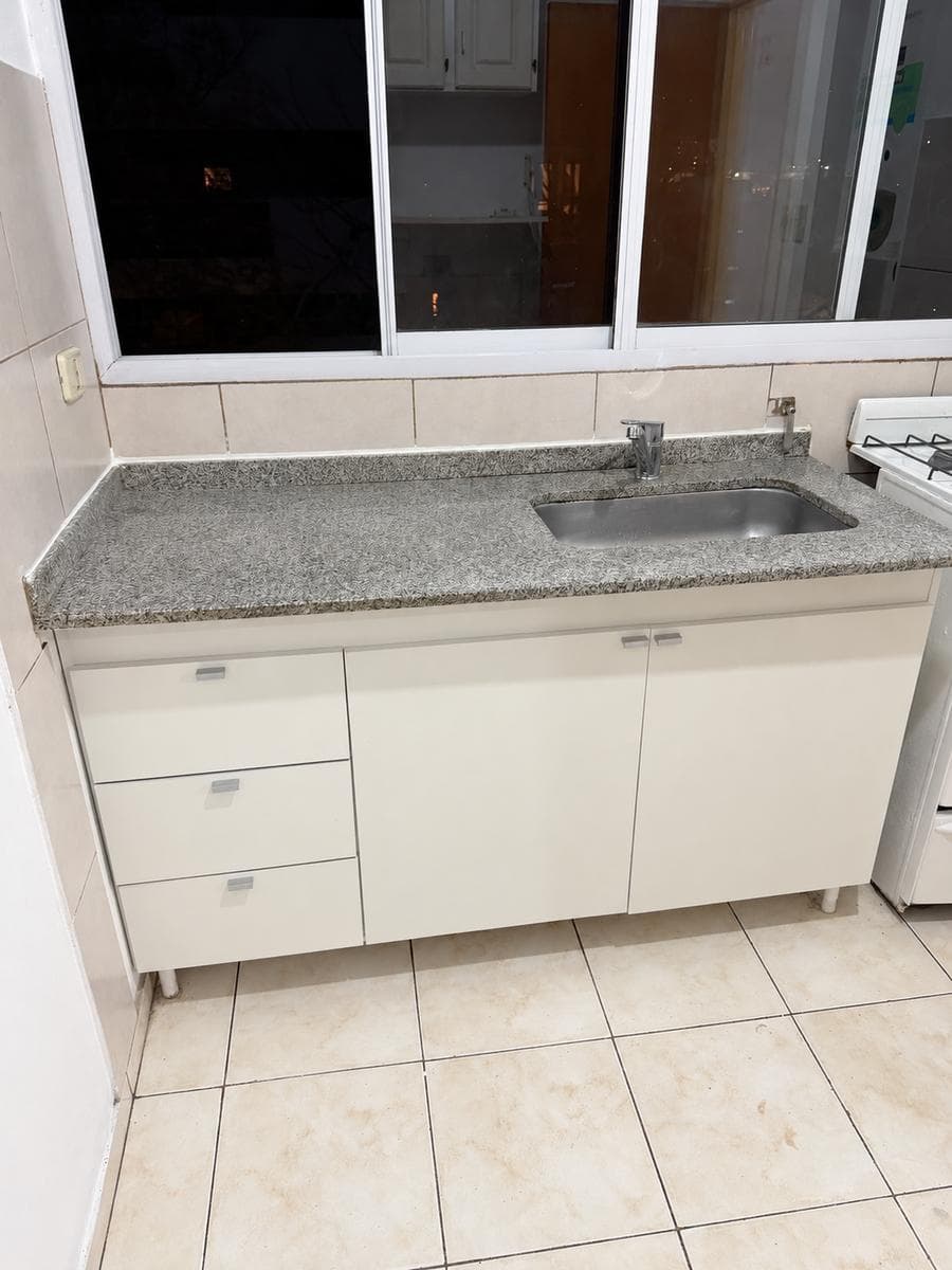 2-bedroom apartment for rent, 3rd floor with elevator — Alberdi