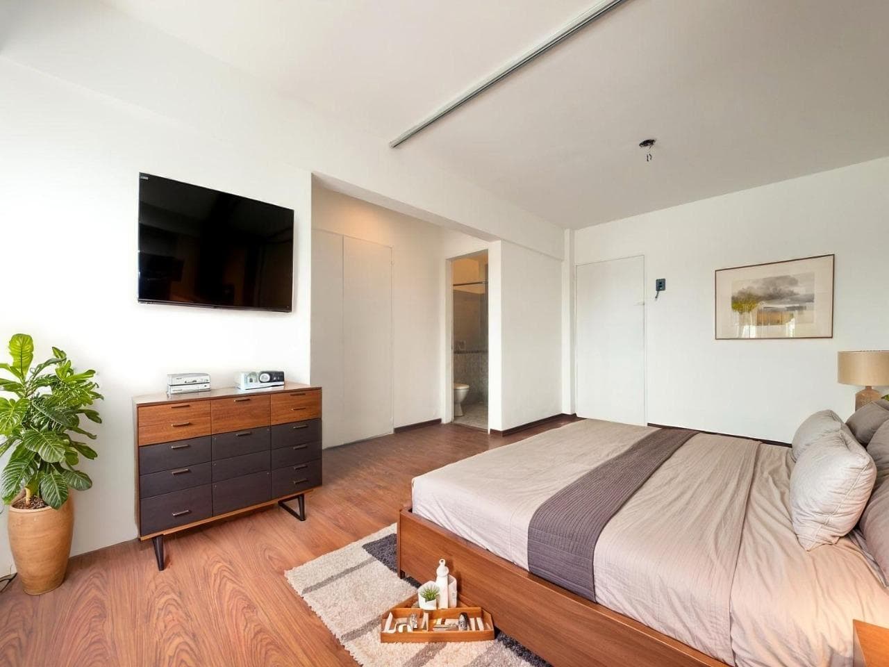 For Sale - Studio Apartment - Open View - Very Bright - Downtown Area