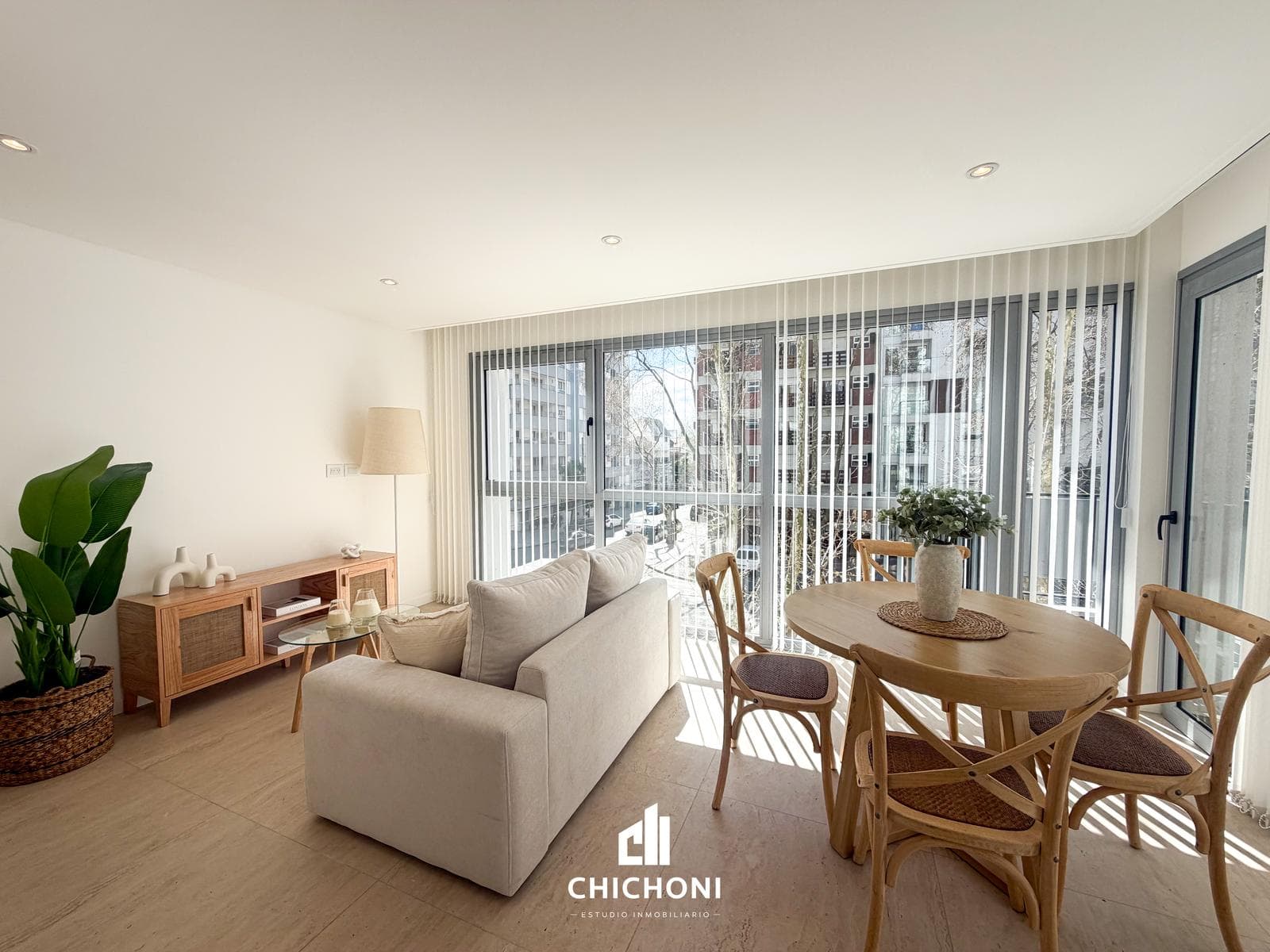 For Sale - Brand-new 2-room apartment with a balcony - La Perla neighborhood