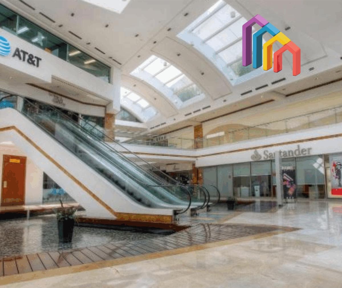 Plaza Victoria Shopping Center