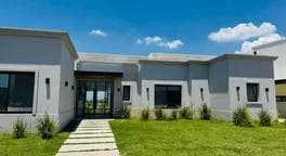 HOUSE FOR SALE IN LA LAGUNA, SAN SEBASTIAN