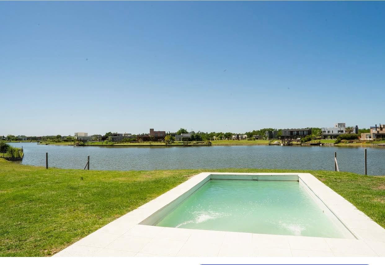 HOUSE FOR SALE IN LA LAGUNA, SAN SEBASTIAN