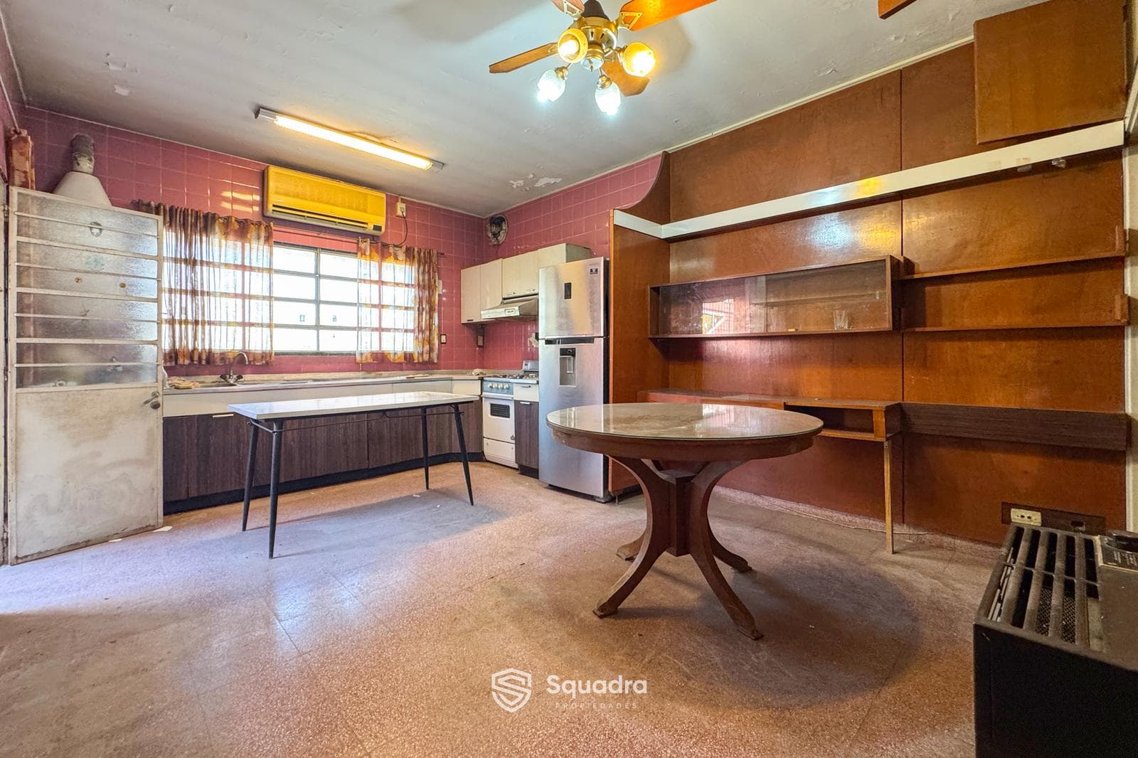 VENTA - Casa 4 dormitorios, patio terraza y parrillero - Jorge Cura, Rosario