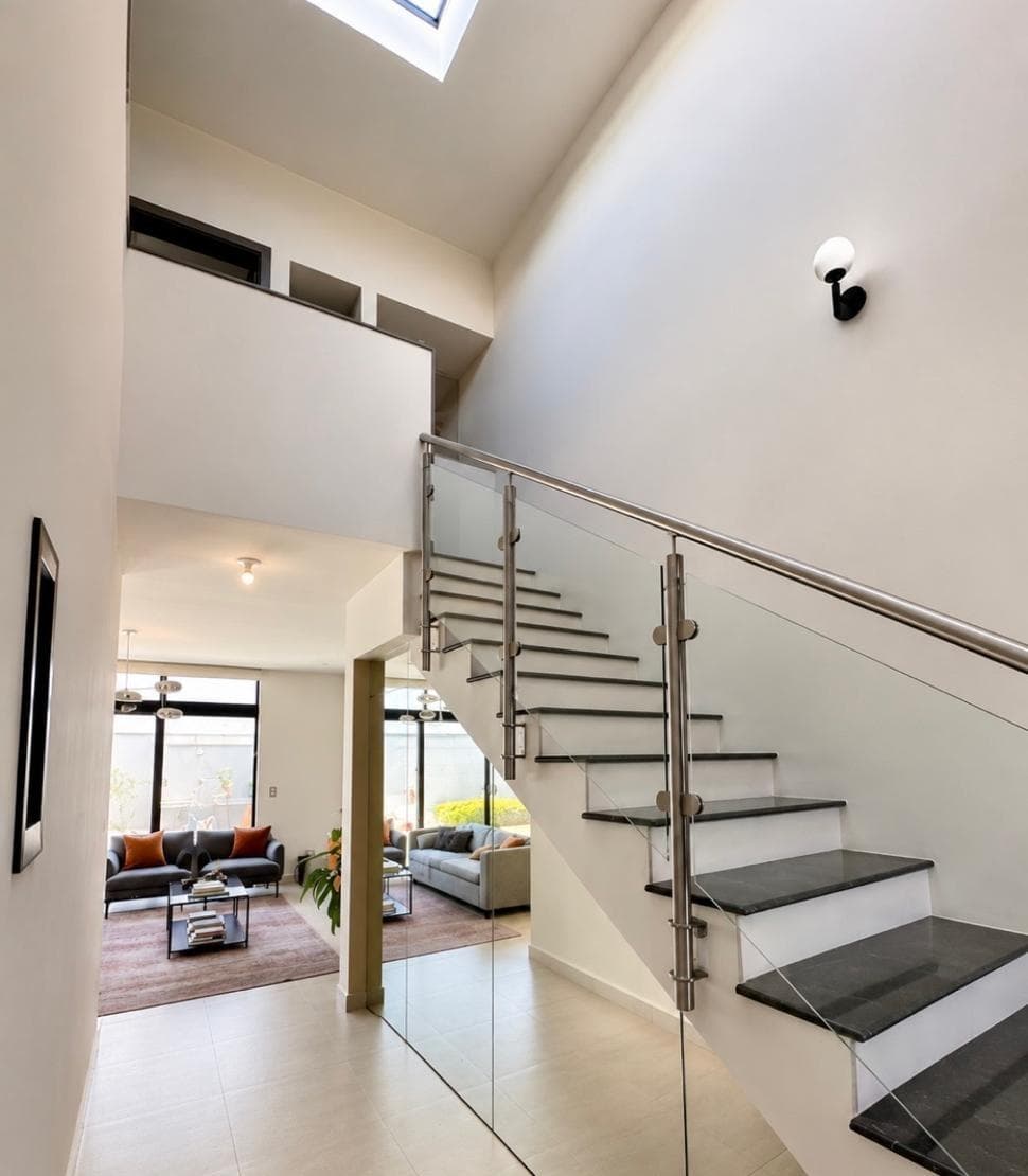 FULLY FURNISHED HOUSE FOR SALE IN VALLE DE CUMBRES, PICACHO-GARCIA PREMIER SECTOR