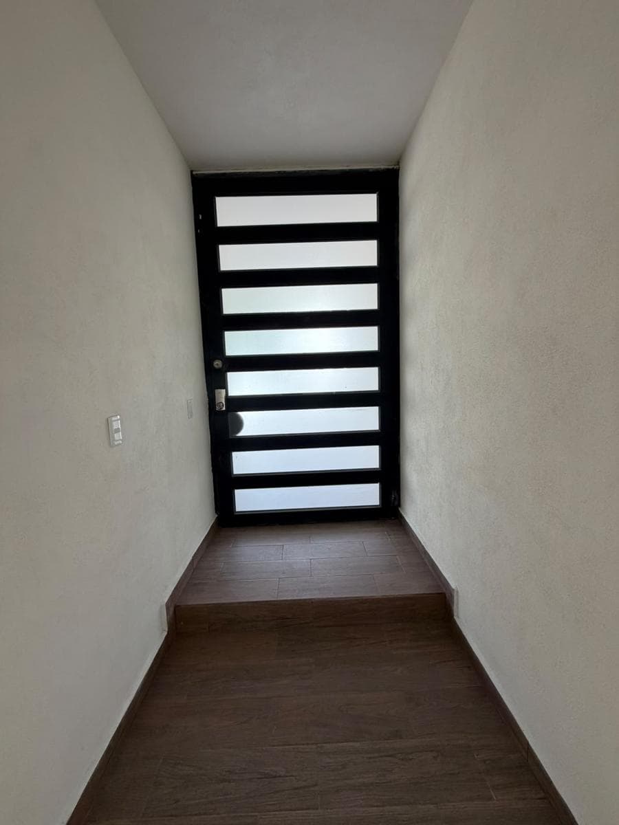 Single-Story House at Los Naranjos Golf Club