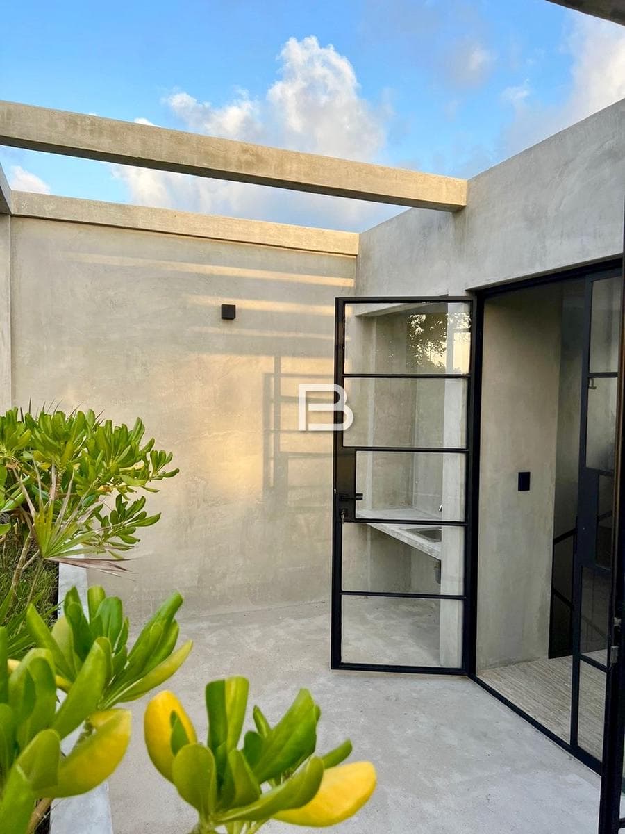 Puerto Morelos: Brand-New House for Sale