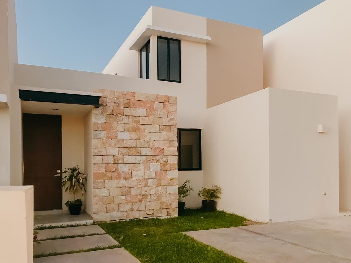House for sale in Mérida, Yucatán, on a private street in Conkal.